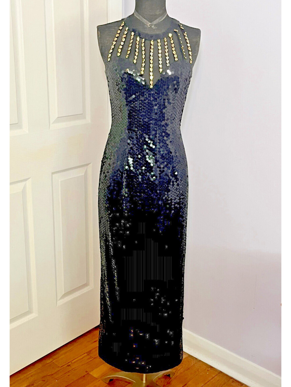 Niteline Della Roufogali Black Gold Sequin Halter Maxi Gown Sz 4 Evening Gala